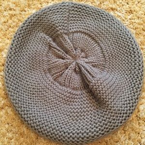 Calvin Klein Gray Knit Beret Hat